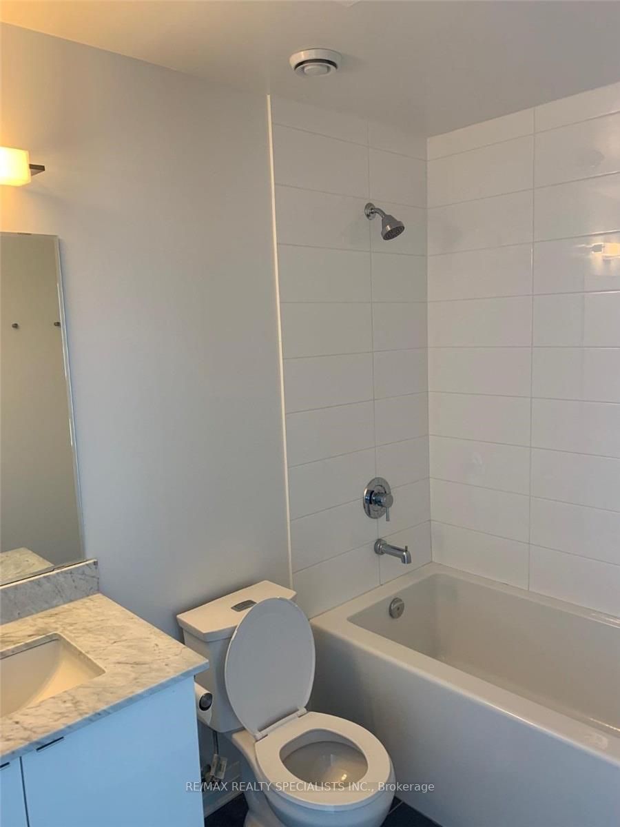 59 Annie Craig Dr, #1604