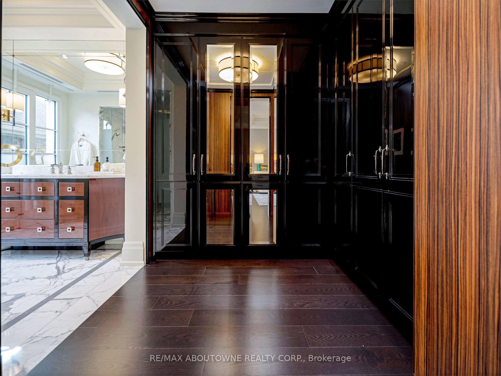 300 Randall St, #212