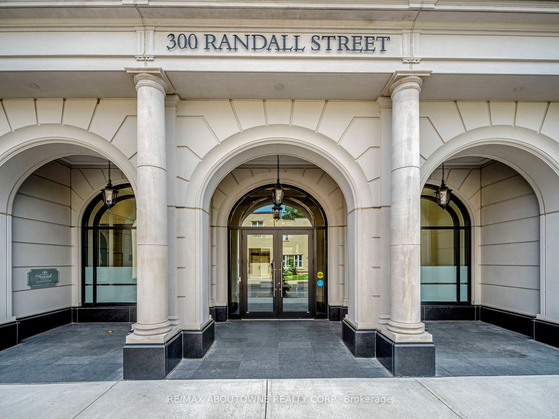 300 Randall St, #212