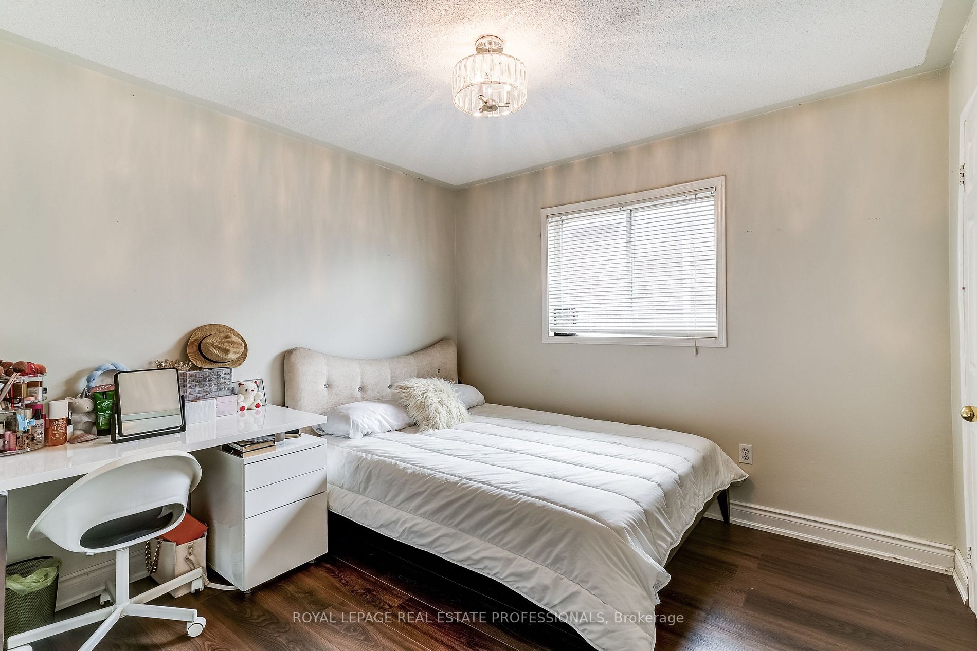 94 Stella Cres