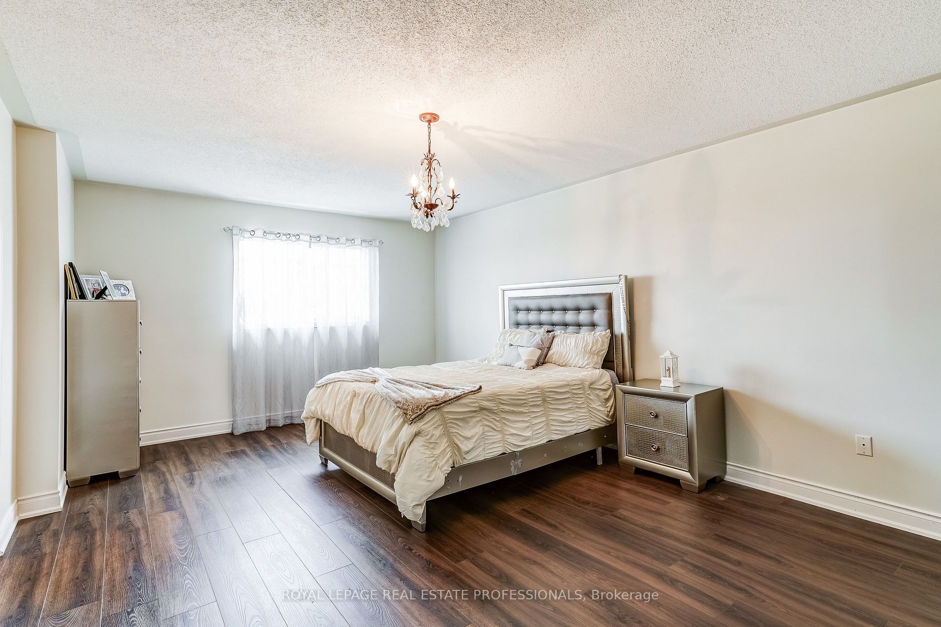 94 Stella Cres