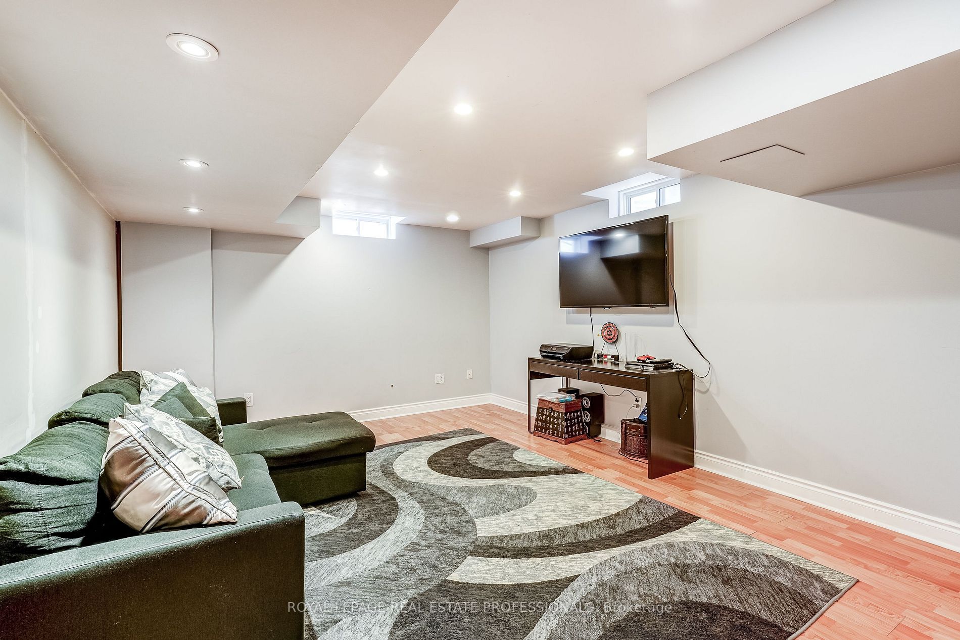 94 Stella Cres