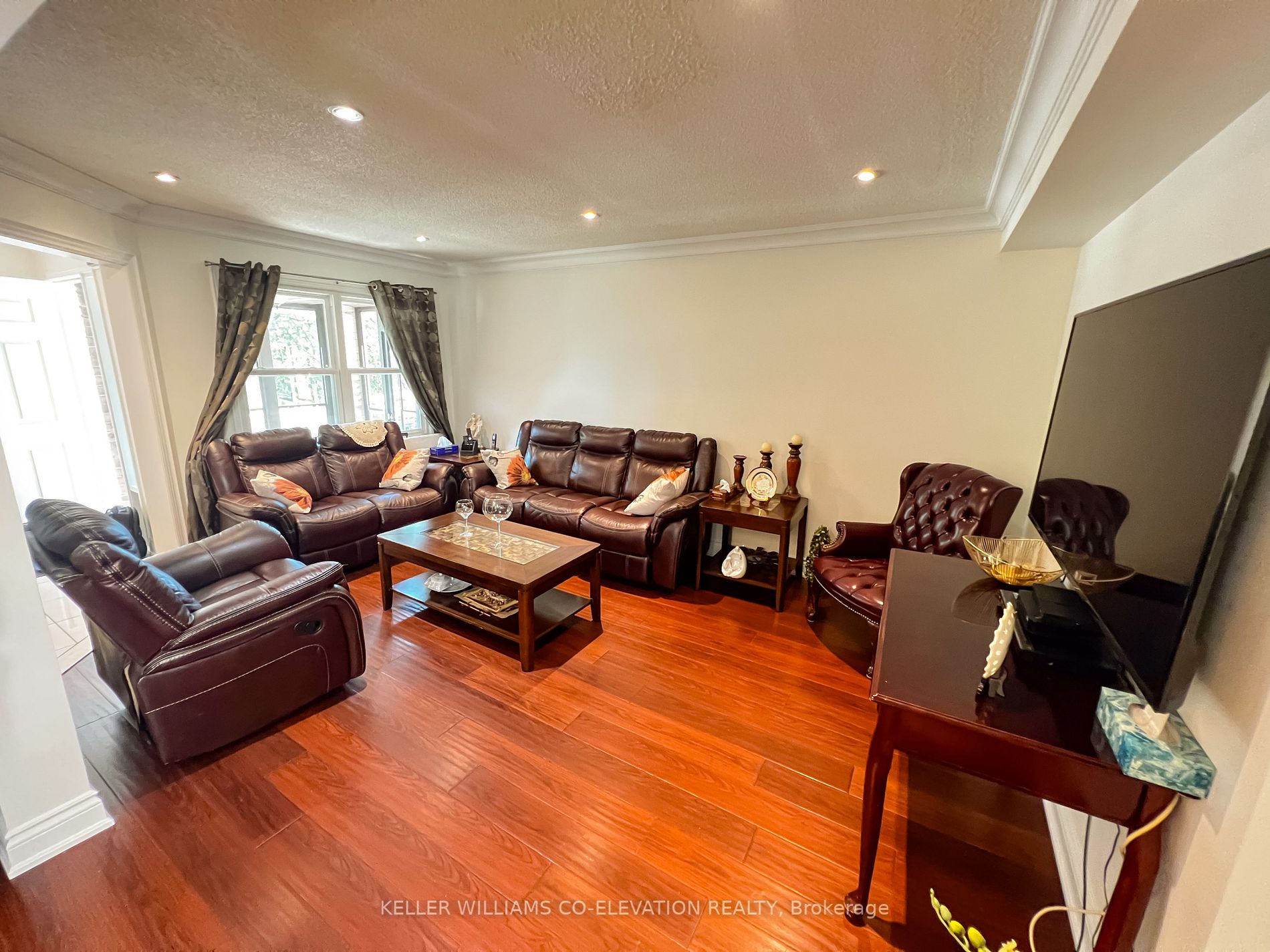 32 Myrtle Crt