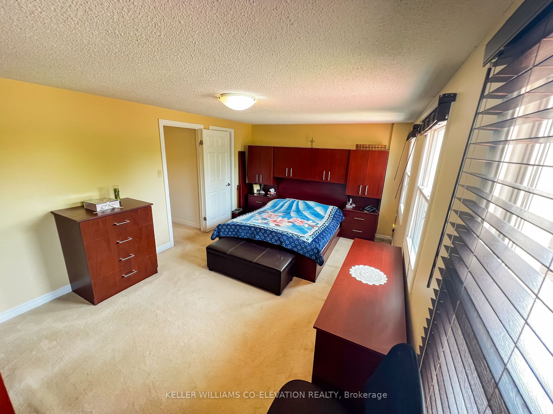 32 Myrtle Crt