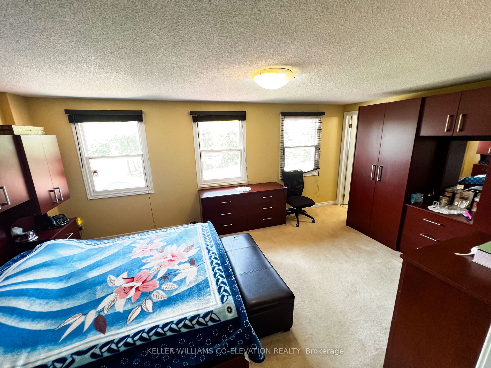32 Myrtle Crt