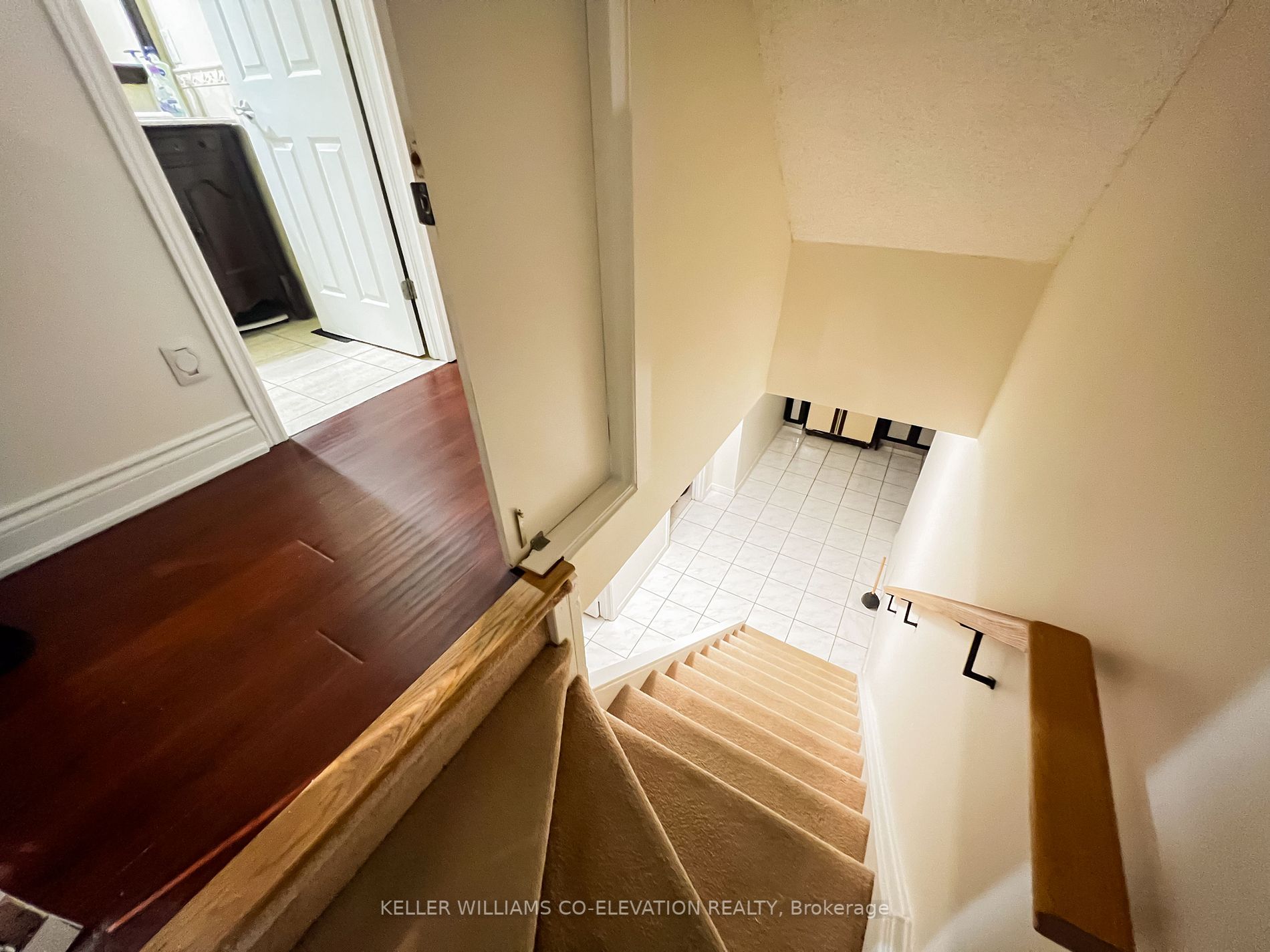 32 Myrtle Crt