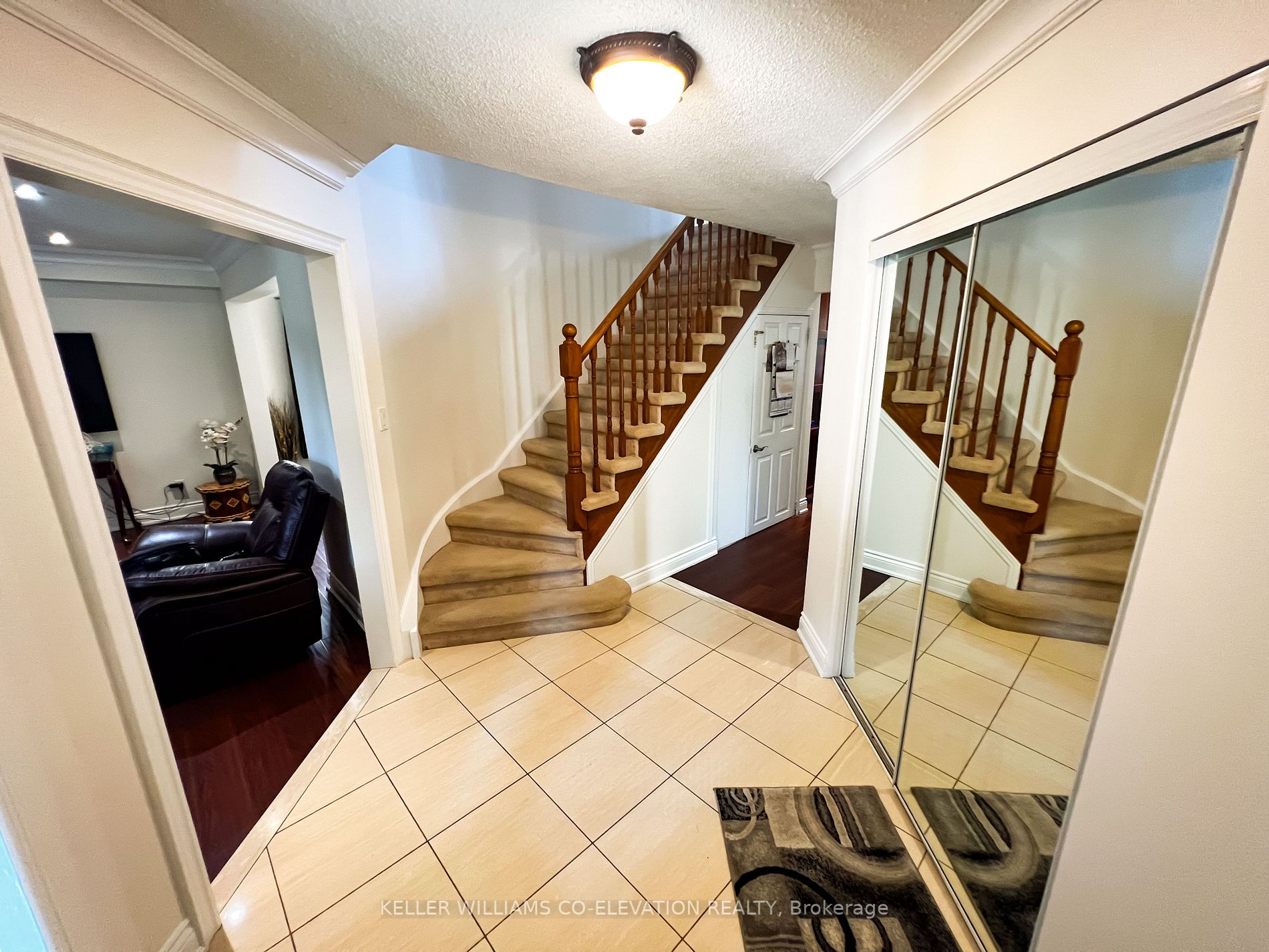 32 Myrtle Crt
