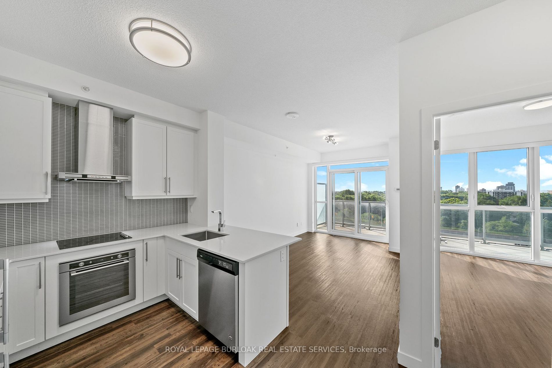 2093 Fairview St, #706