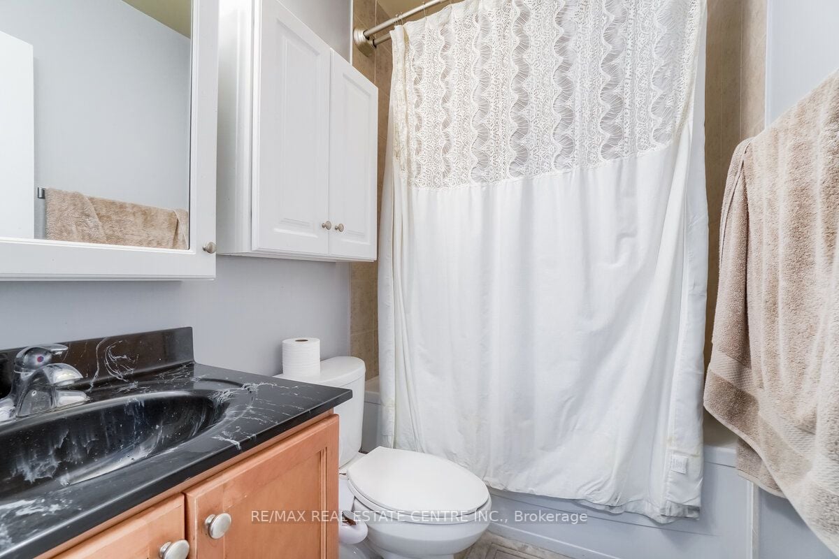 220 Forum Dr, #102