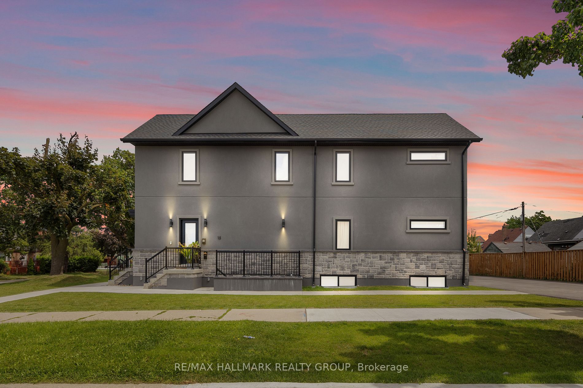 15 Burrard Rd