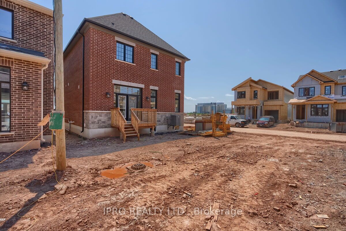 3105 Travertine Dr