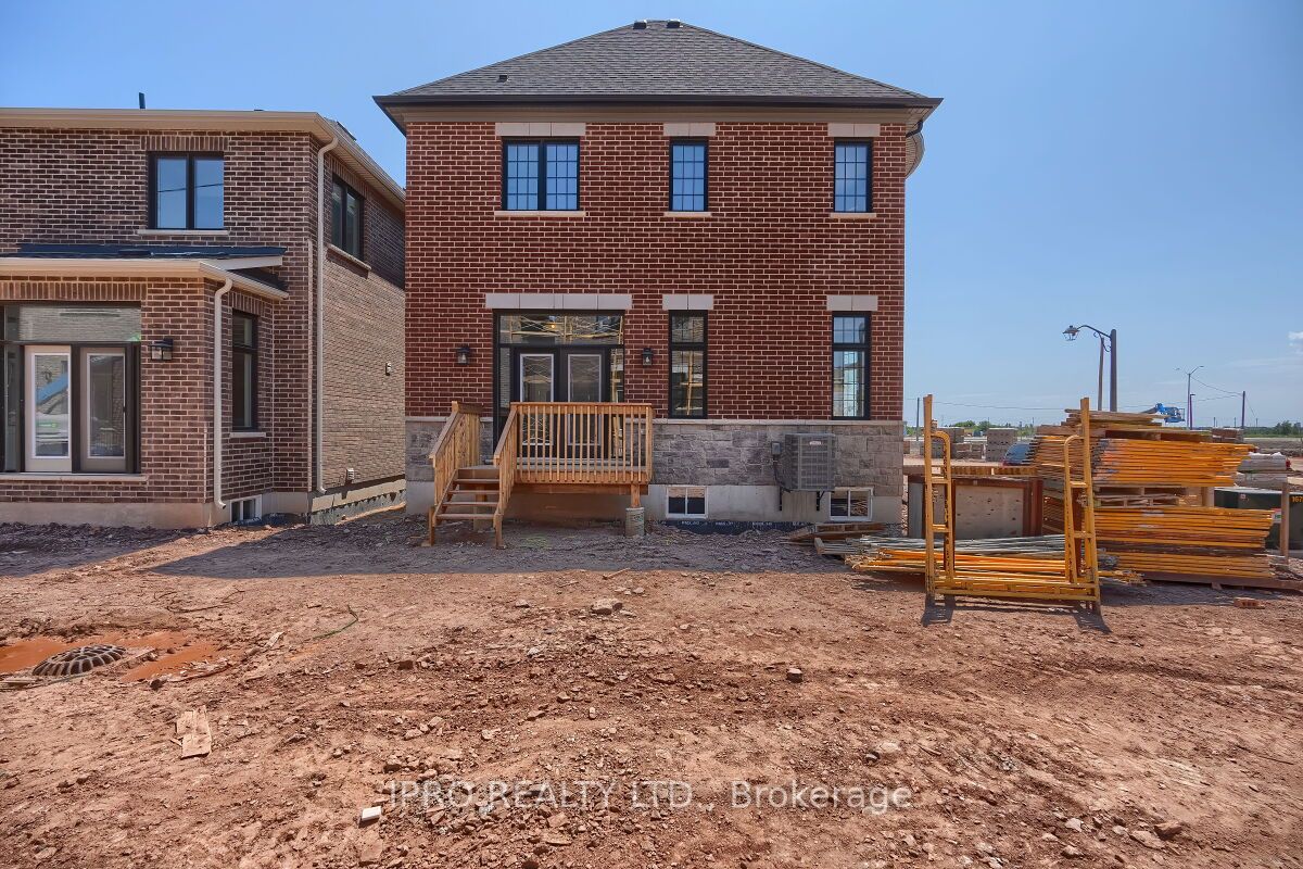 3105 Travertine Dr