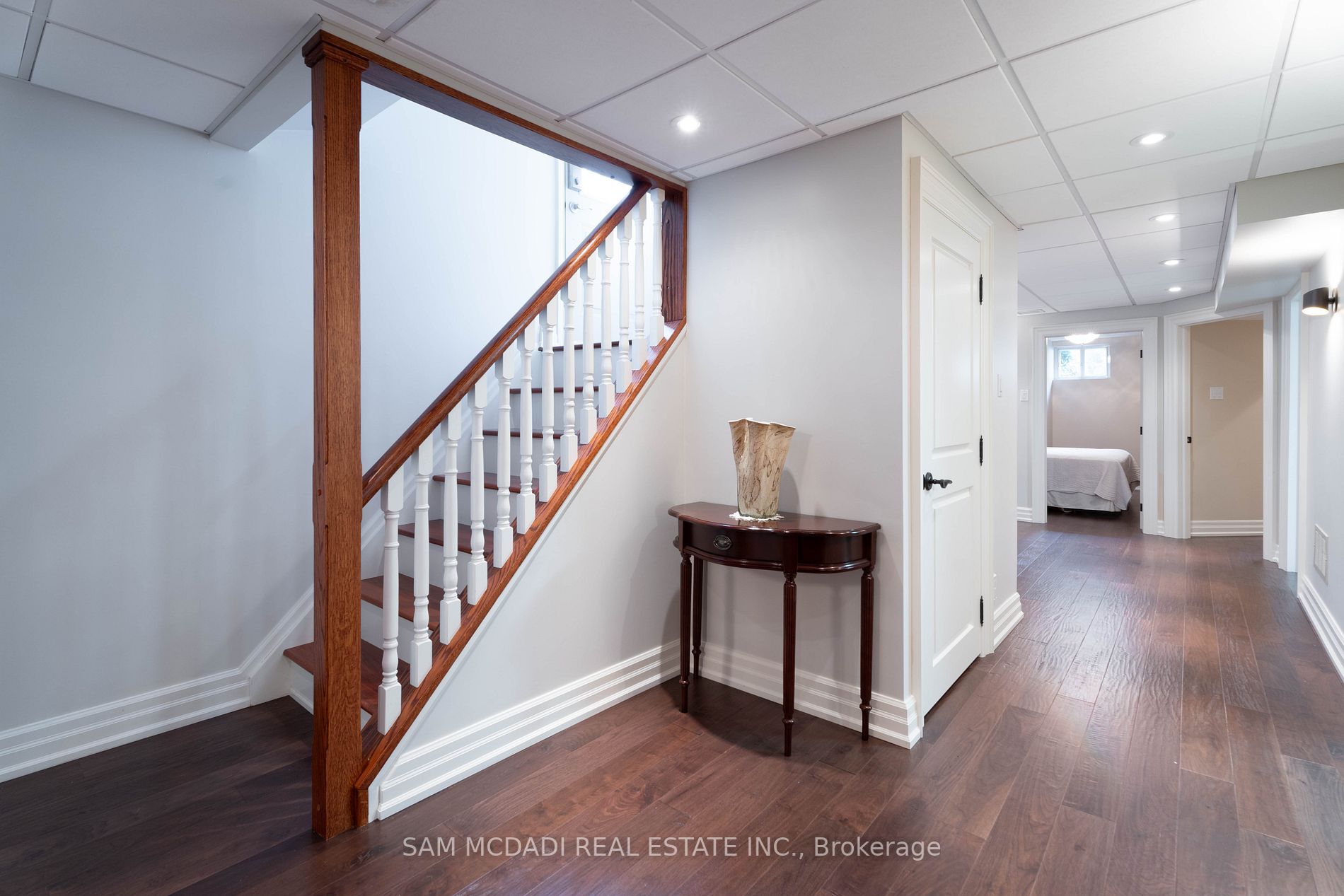 942 Fletcher Valley Cres