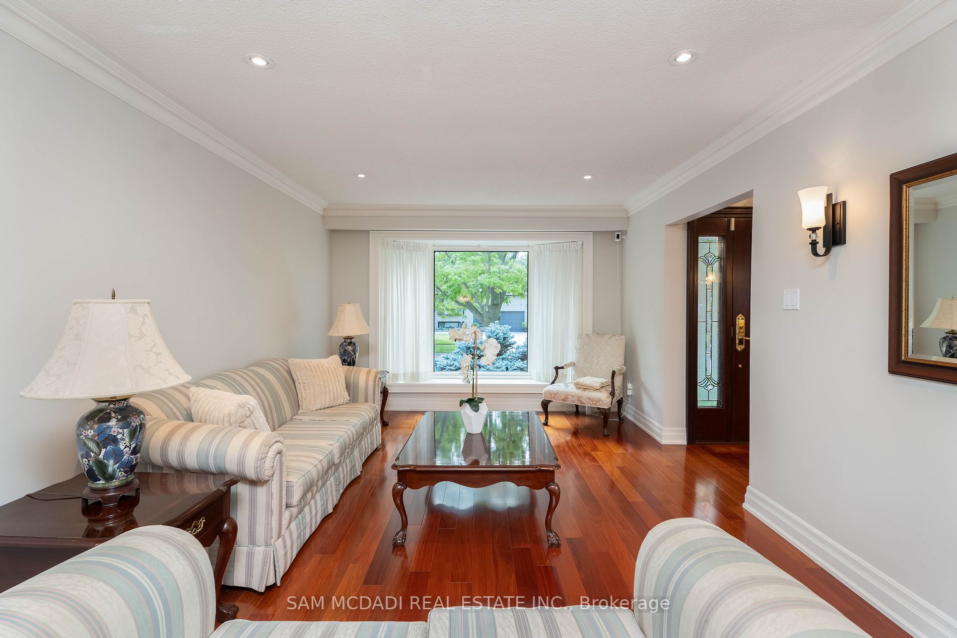 942 Fletcher Valley Cres