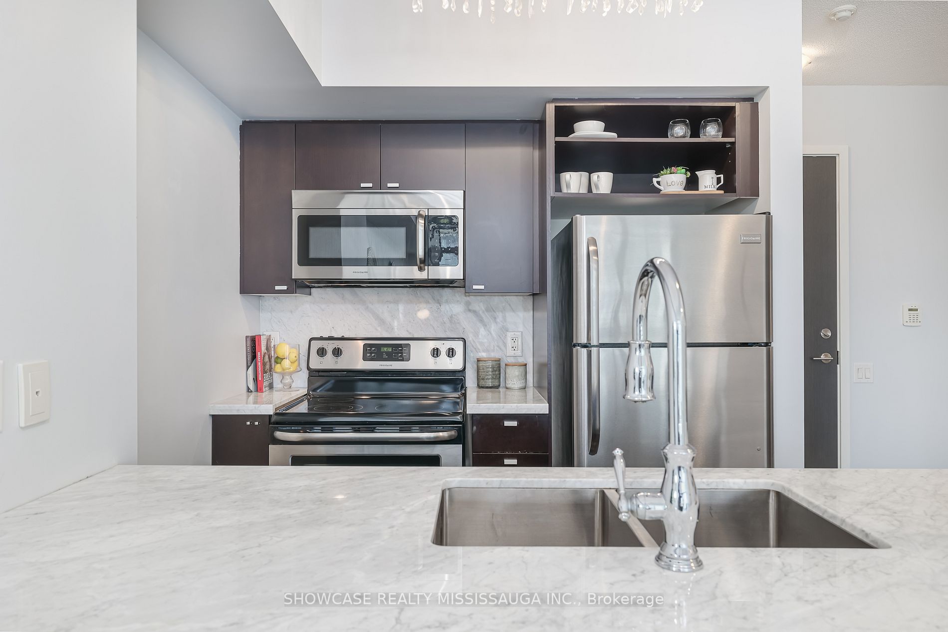 105 The Queensway Ave, #1401