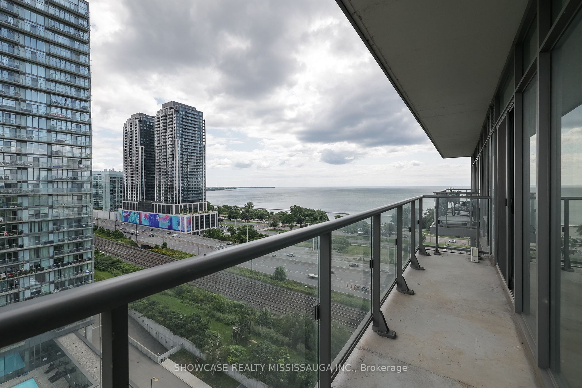 105 The Queensway Ave, #1401