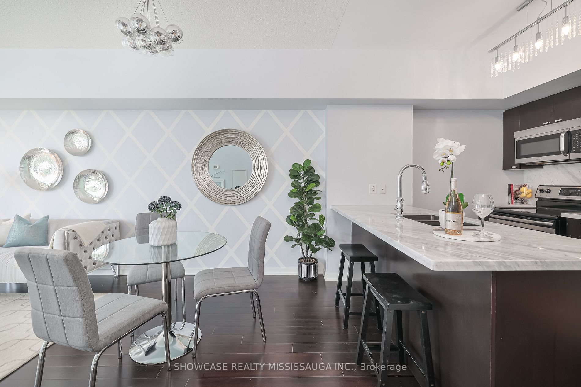 105 The Queensway Ave, #1401
