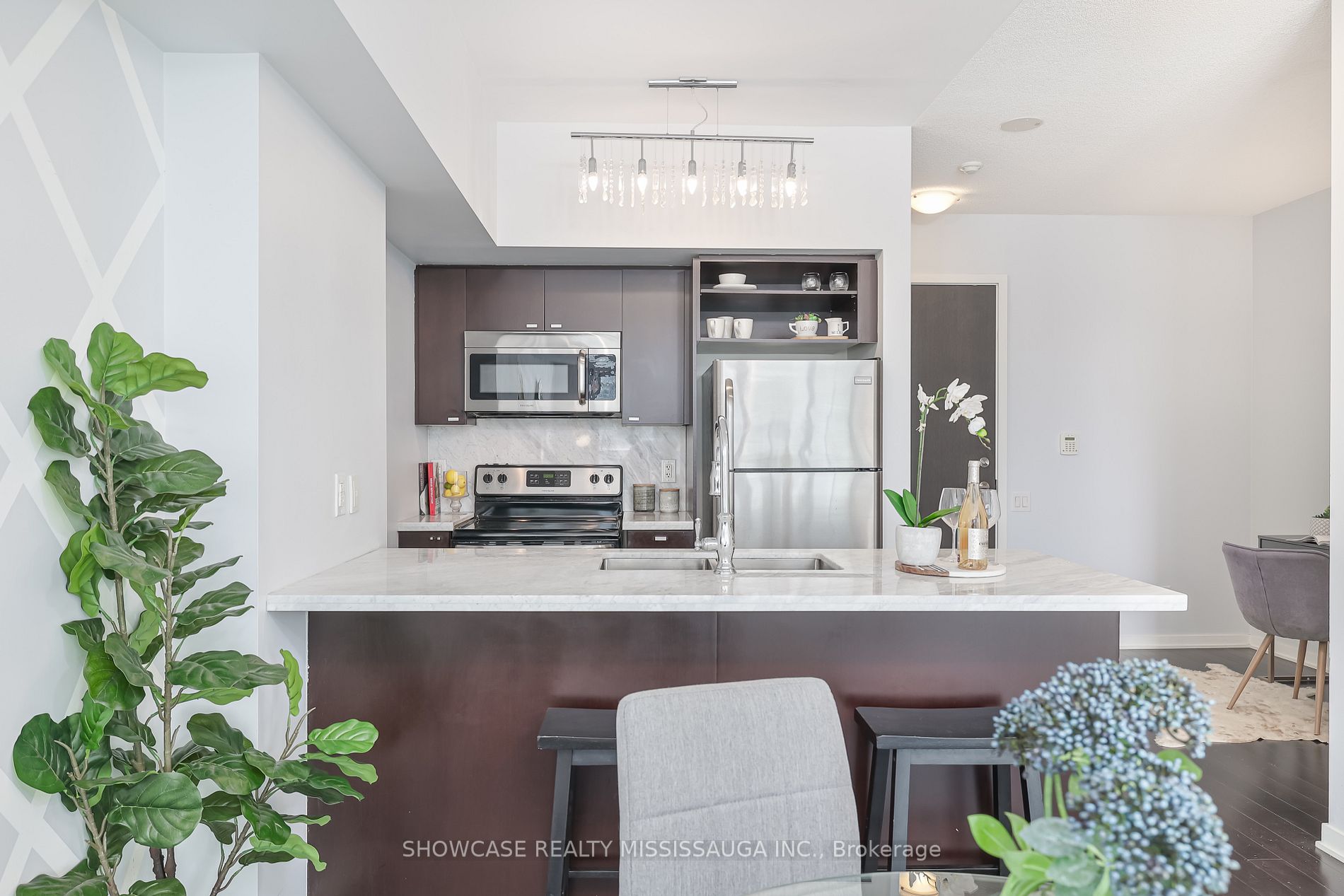 105 The Queensway Ave, #1401