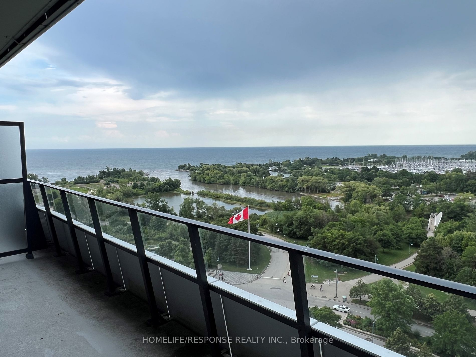 30 SHORE BREEZE Drive #1319