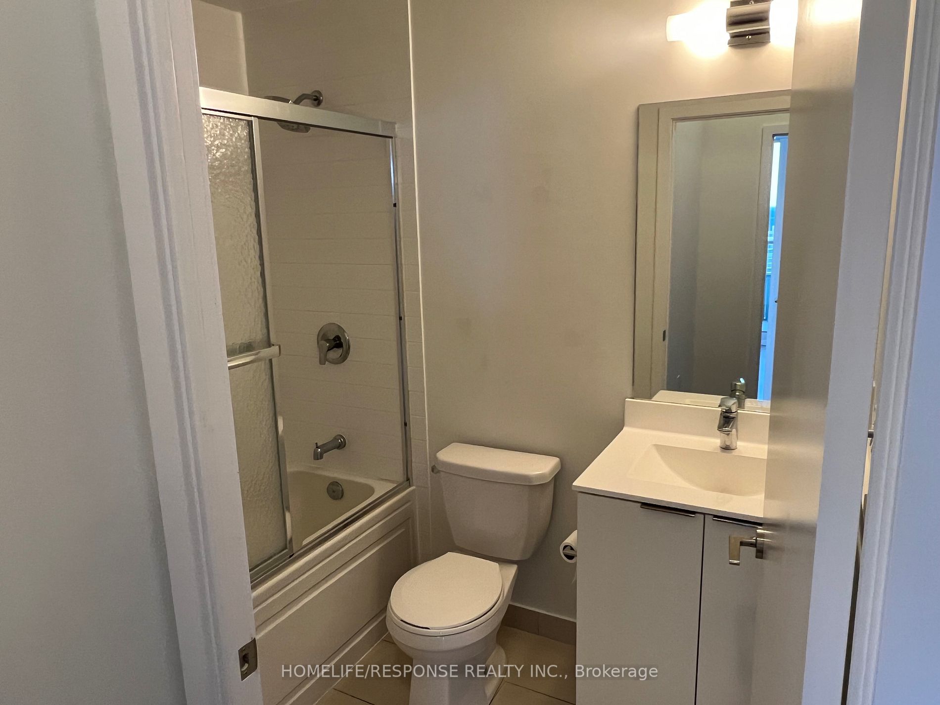 30 SHORE BREEZE Drive #1319
