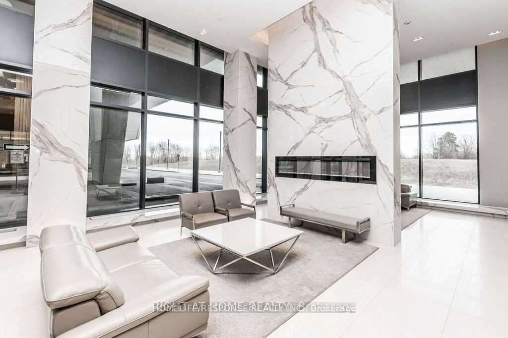 30 SHORE BREEZE Drive #1319