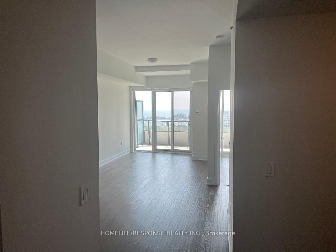 30 SHORE BREEZE Drive #1319