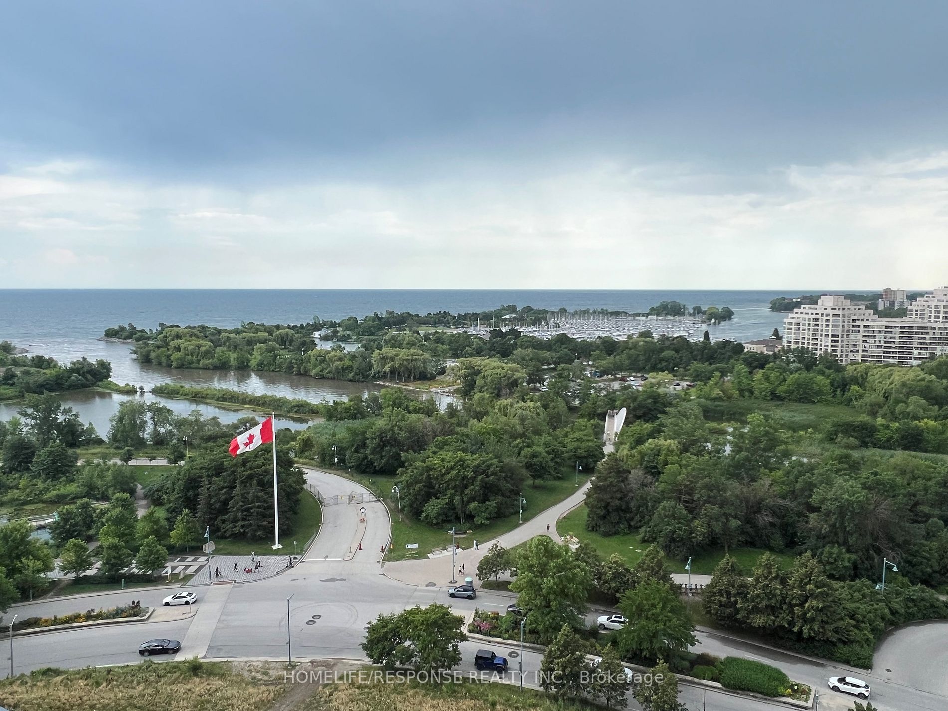 30 SHORE BREEZE Drive #1319