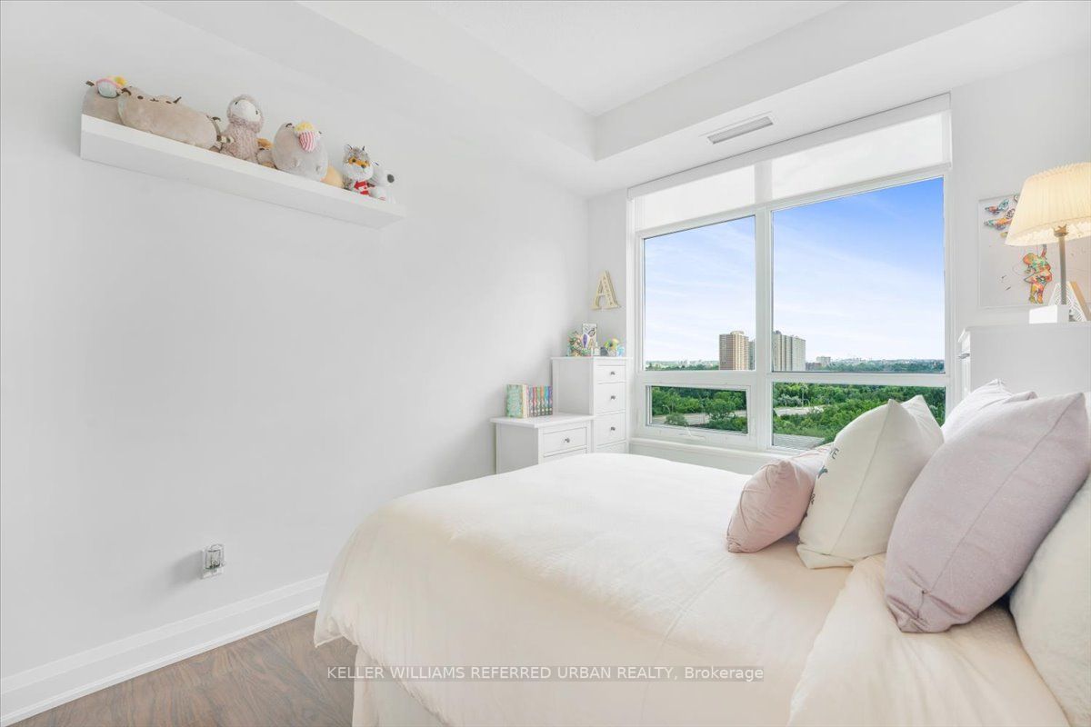 25 Fontenay Court, #808