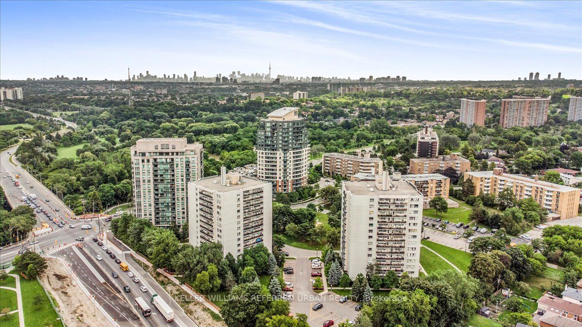 25 Fontenay Court, #808