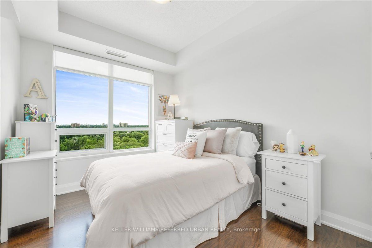 25 Fontenay Court, #808
