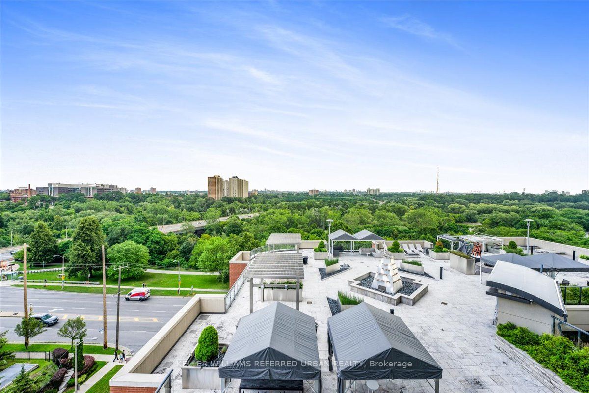 25 Fontenay Court, #808