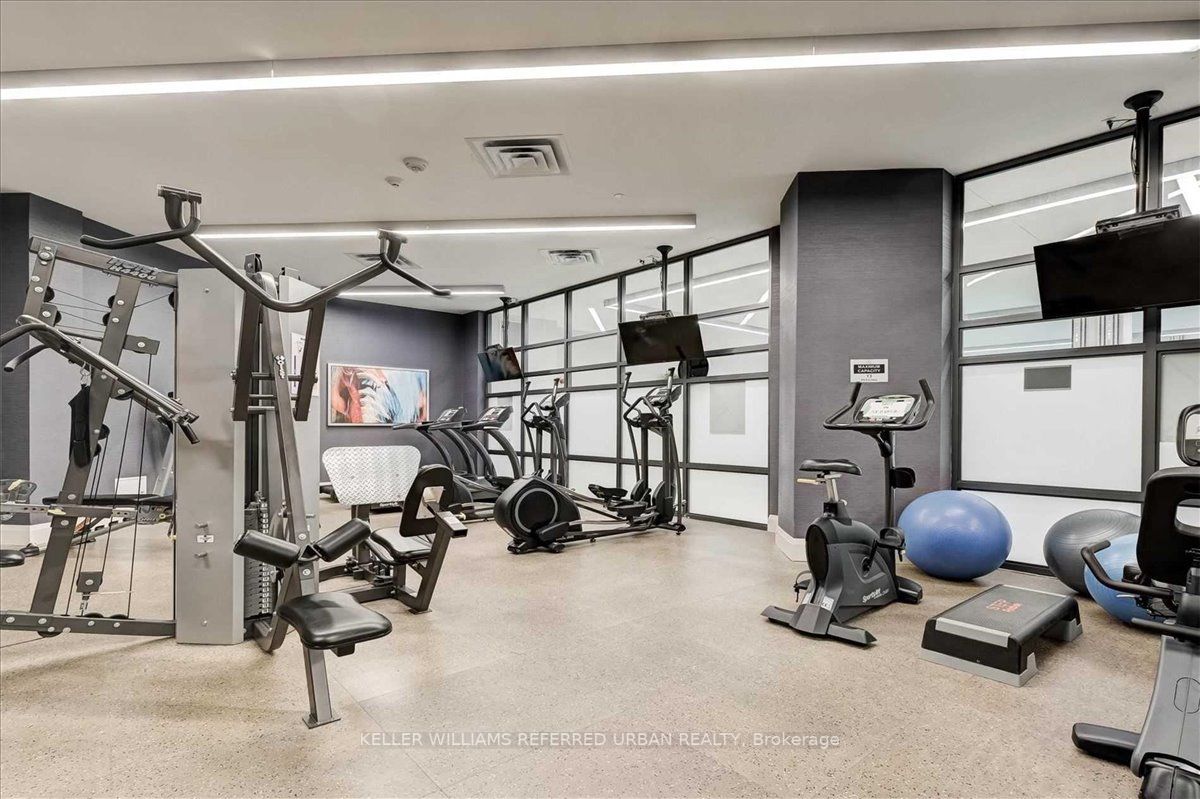 25 Fontenay Court, #808