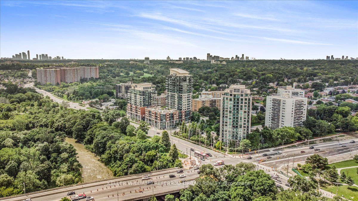 25 Fontenay Court, #808