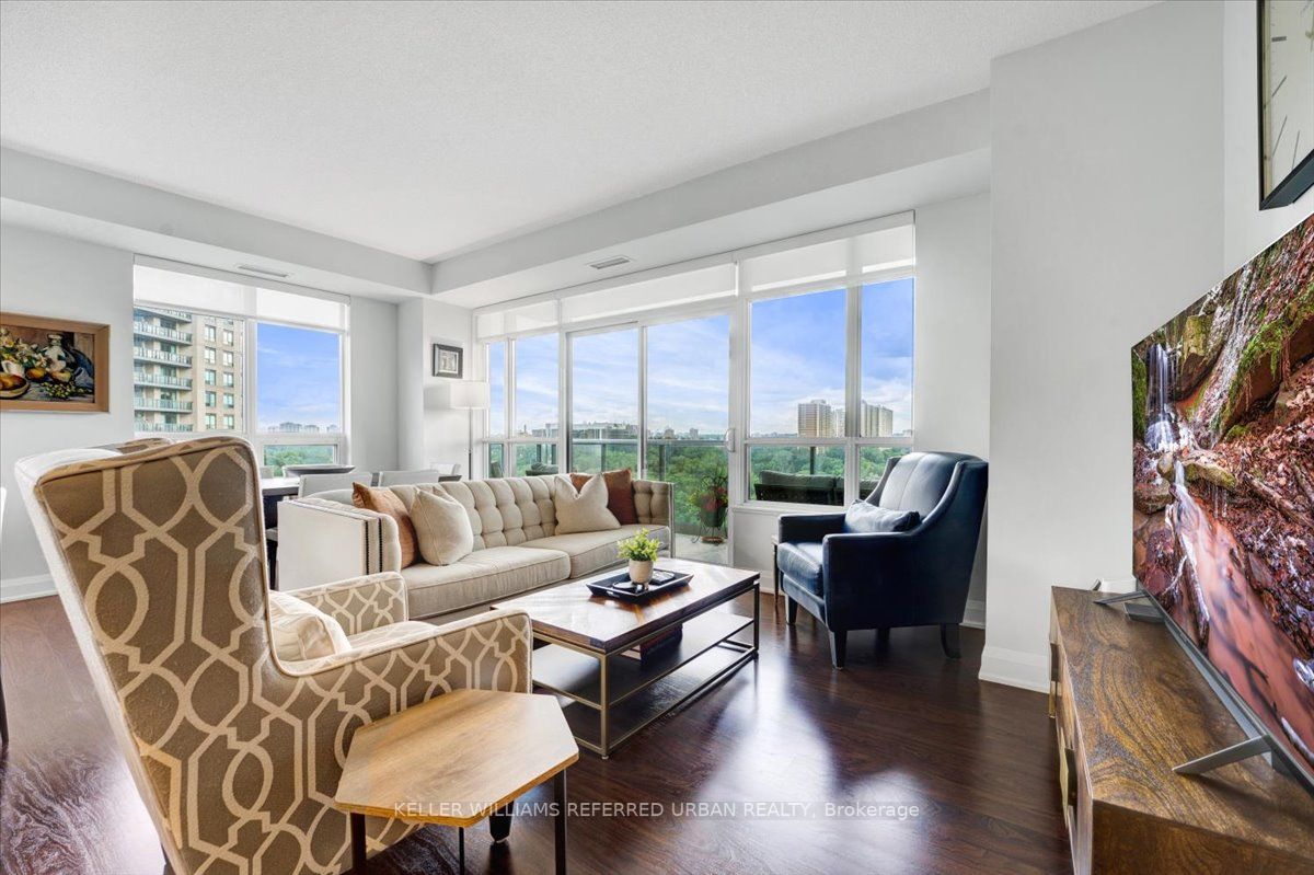 25 Fontenay Court, #808