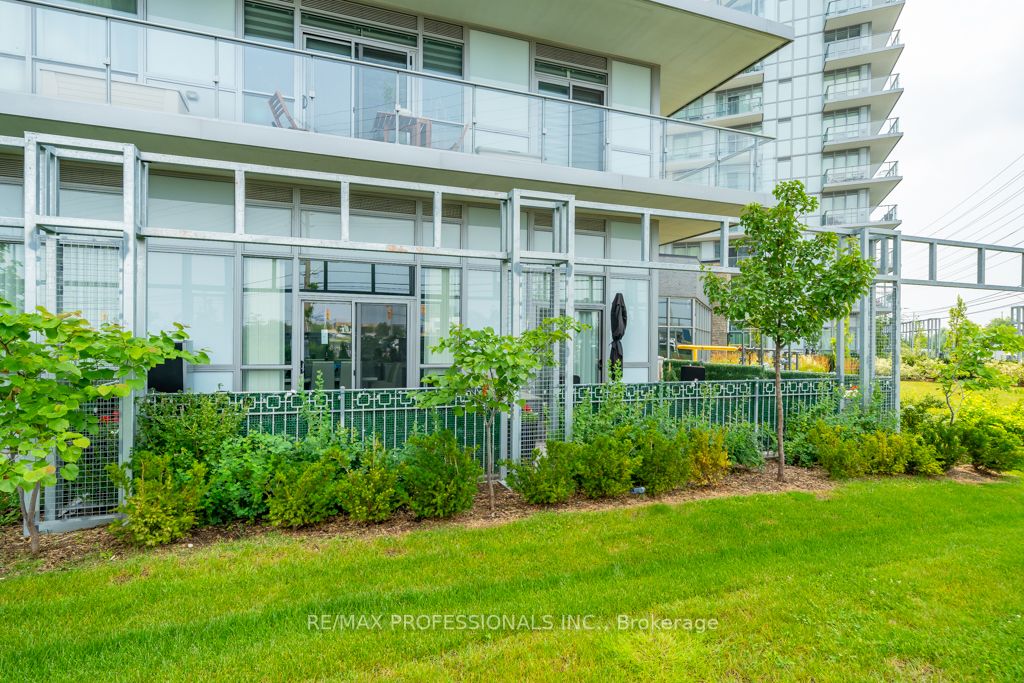 4699 Glen Erin Dr, #109