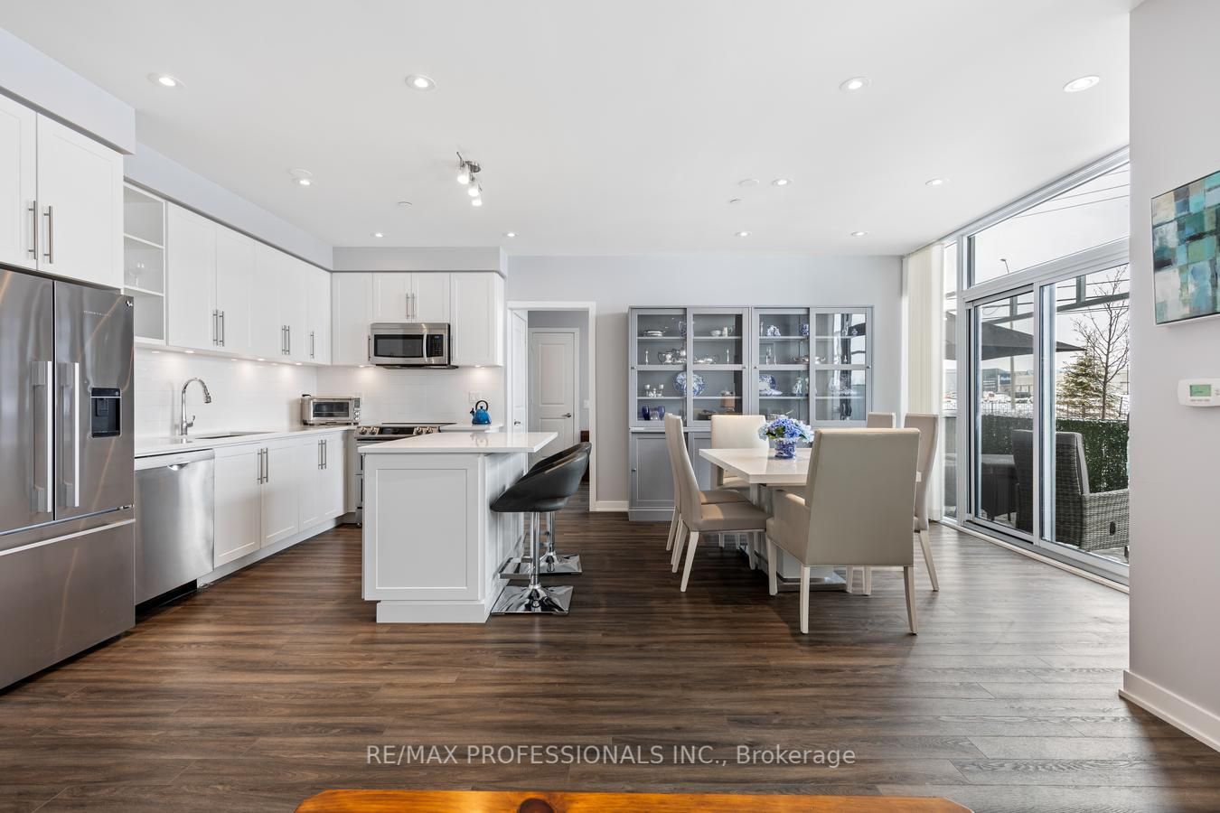 4699 Glen Erin Dr, #109