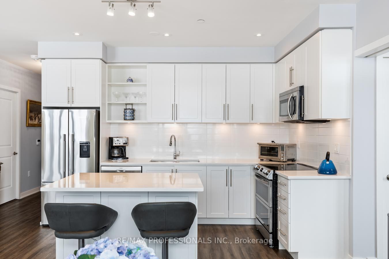 4699 Glen Erin Dr, #109
