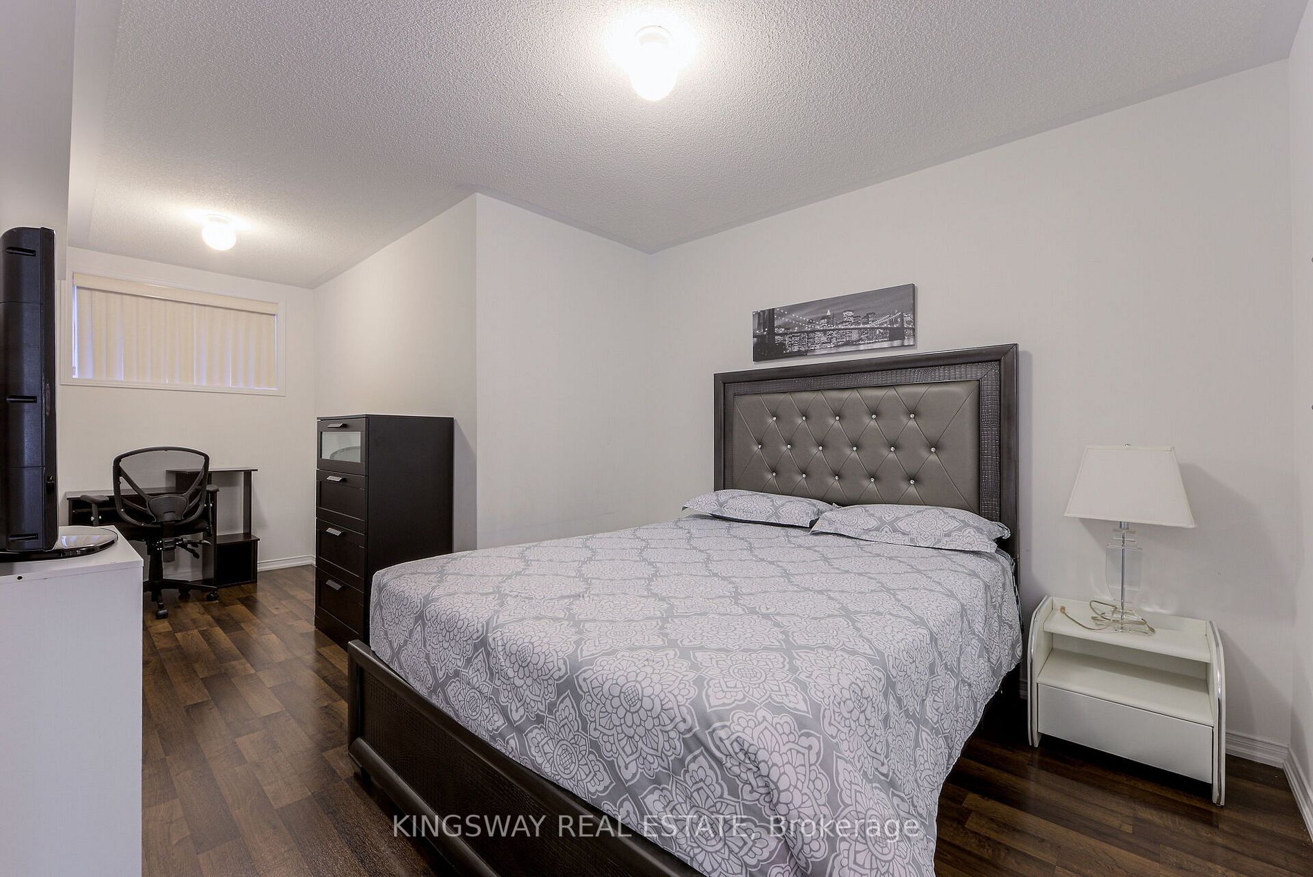 2492 Post Rd, #22