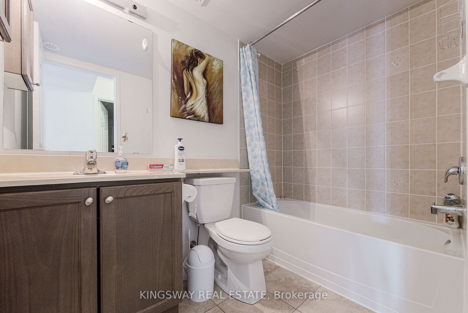 2492 Post Rd, #22