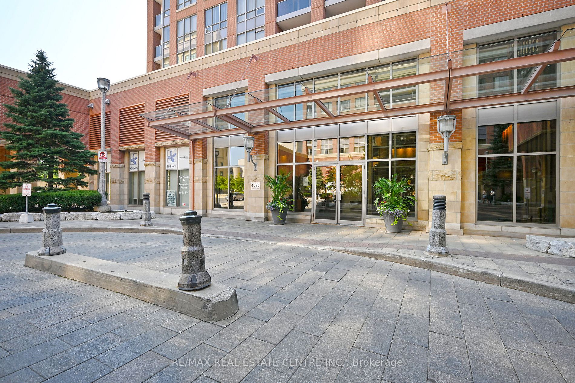 4080 Living Arts Dr, #805