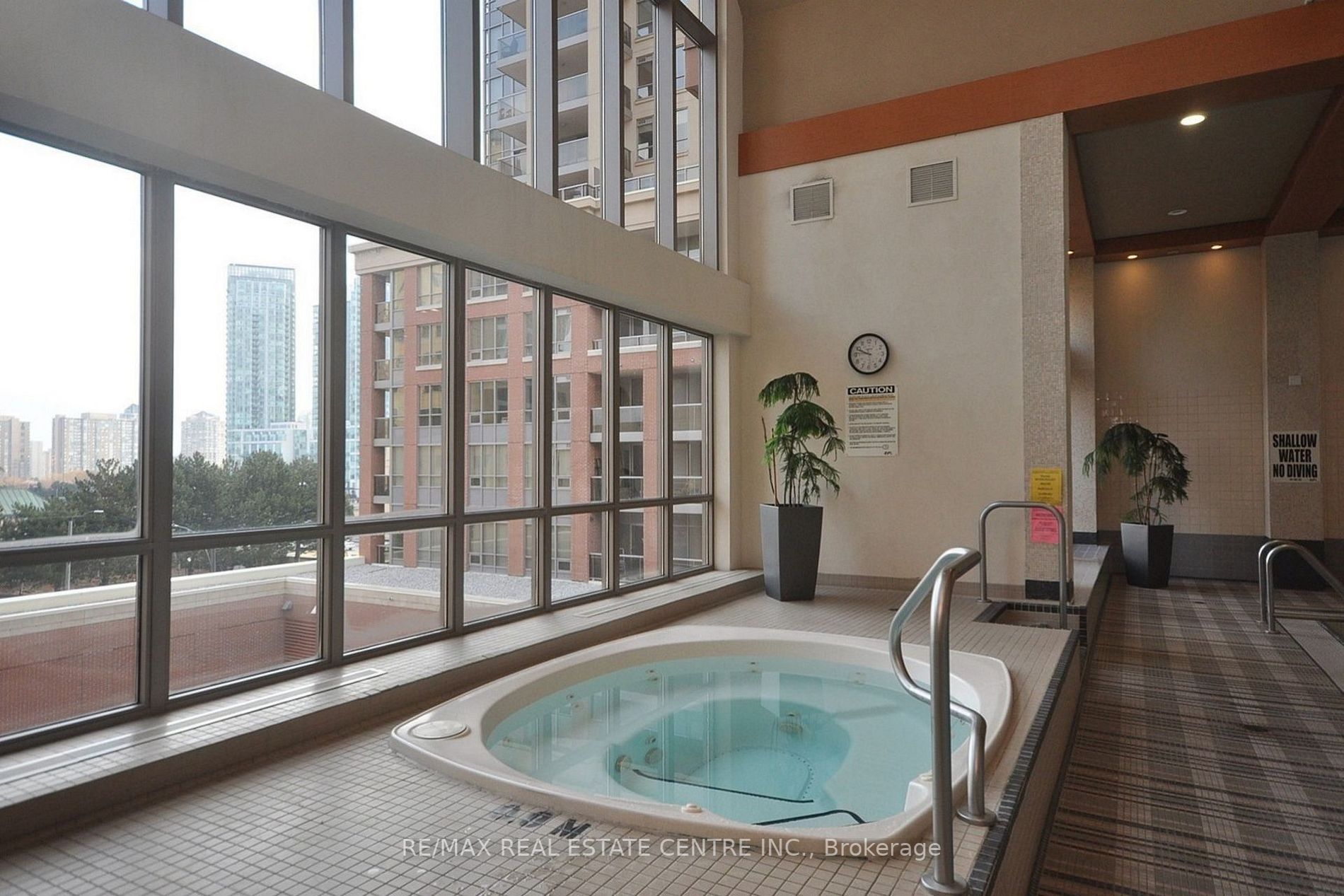 4080 Living Arts Dr, #805