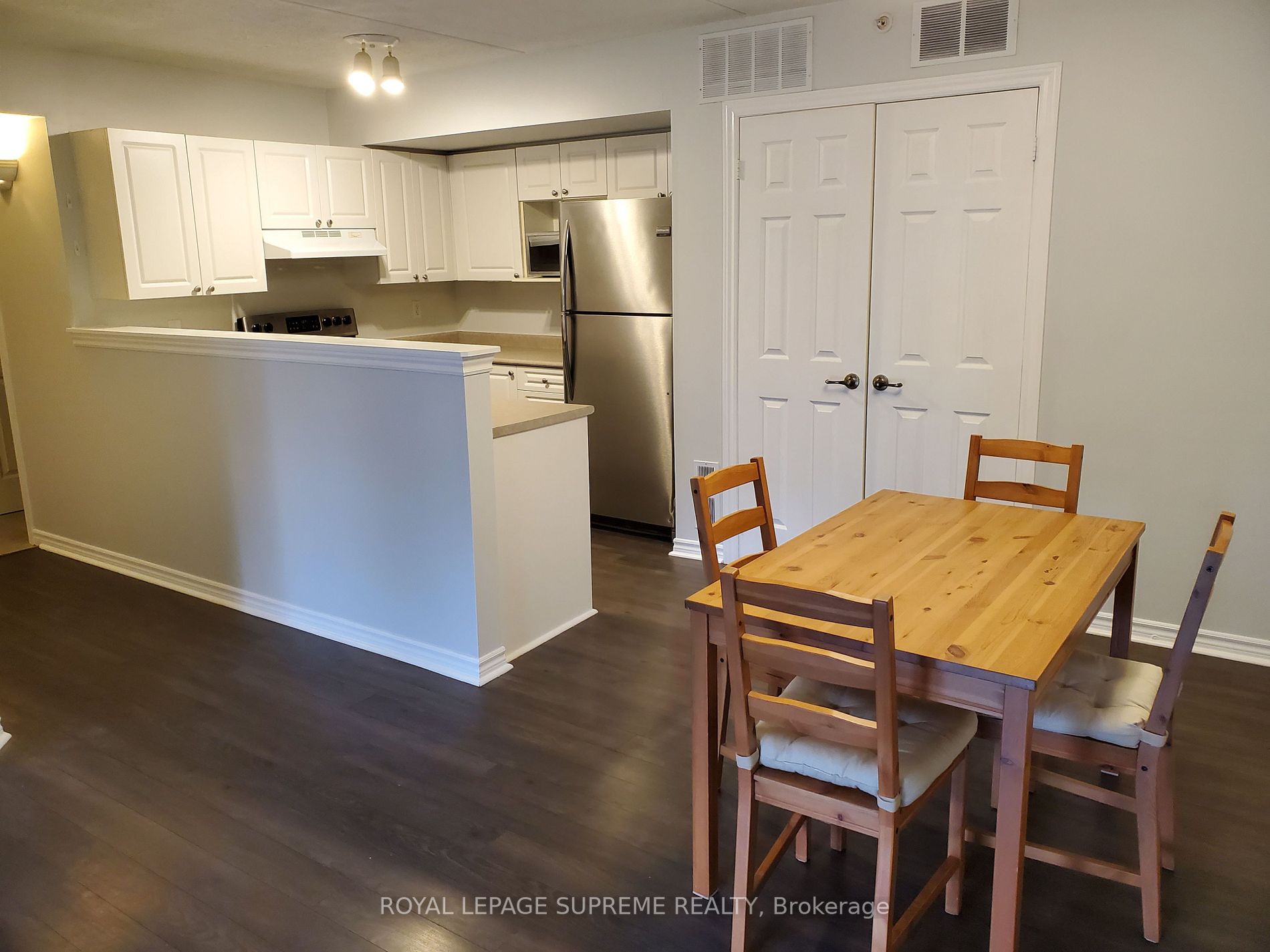 1487 Maple Ave, #104