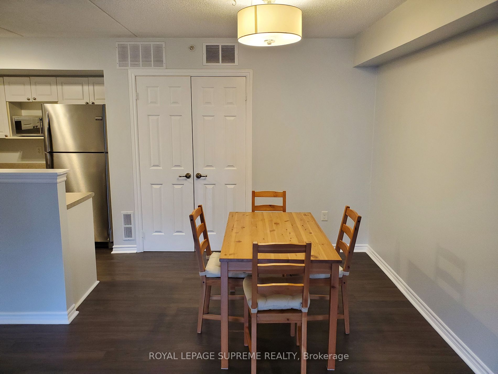 1487 Maple Ave, #104