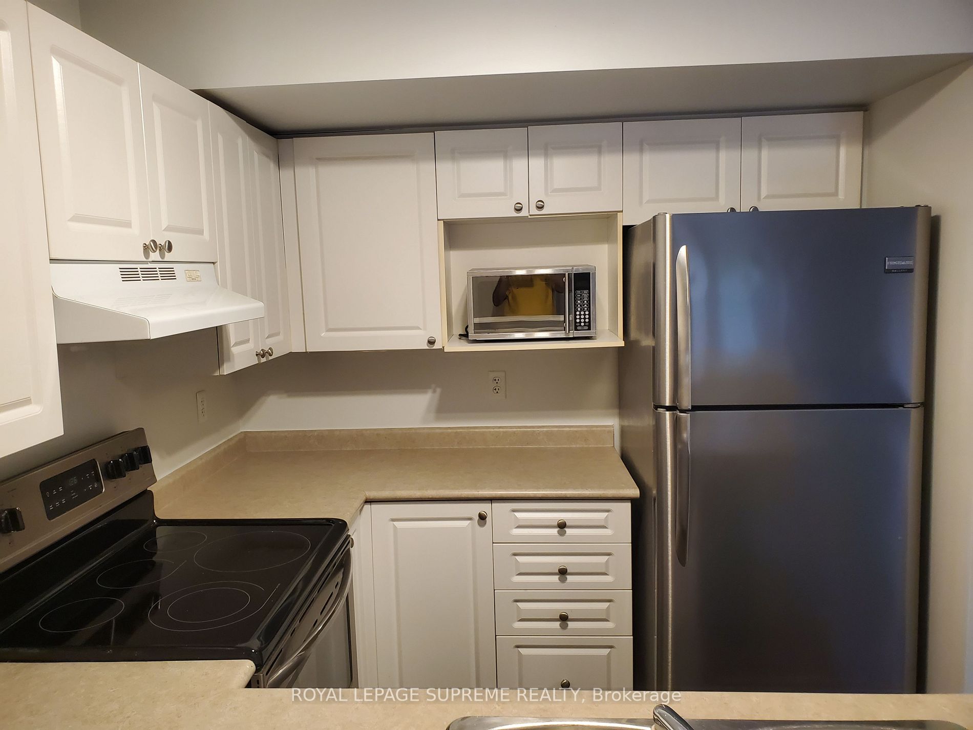 1487 Maple Ave, #104