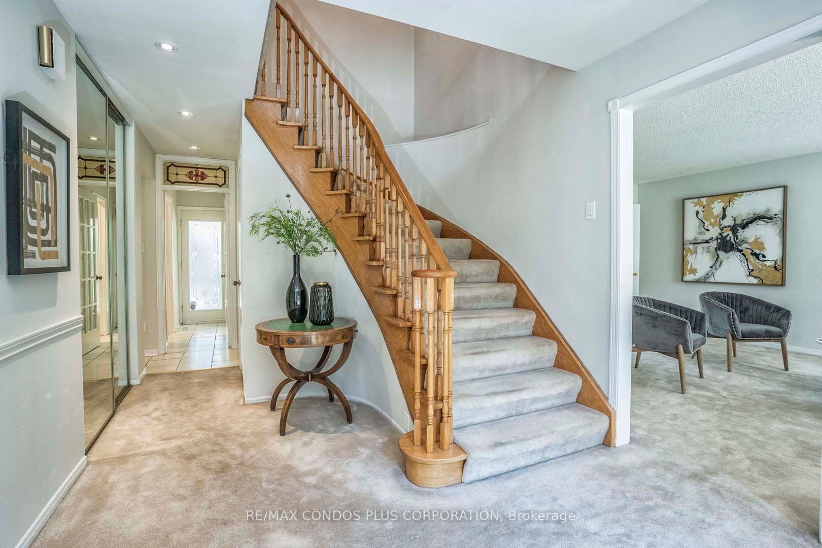 1681 Medallion Crt