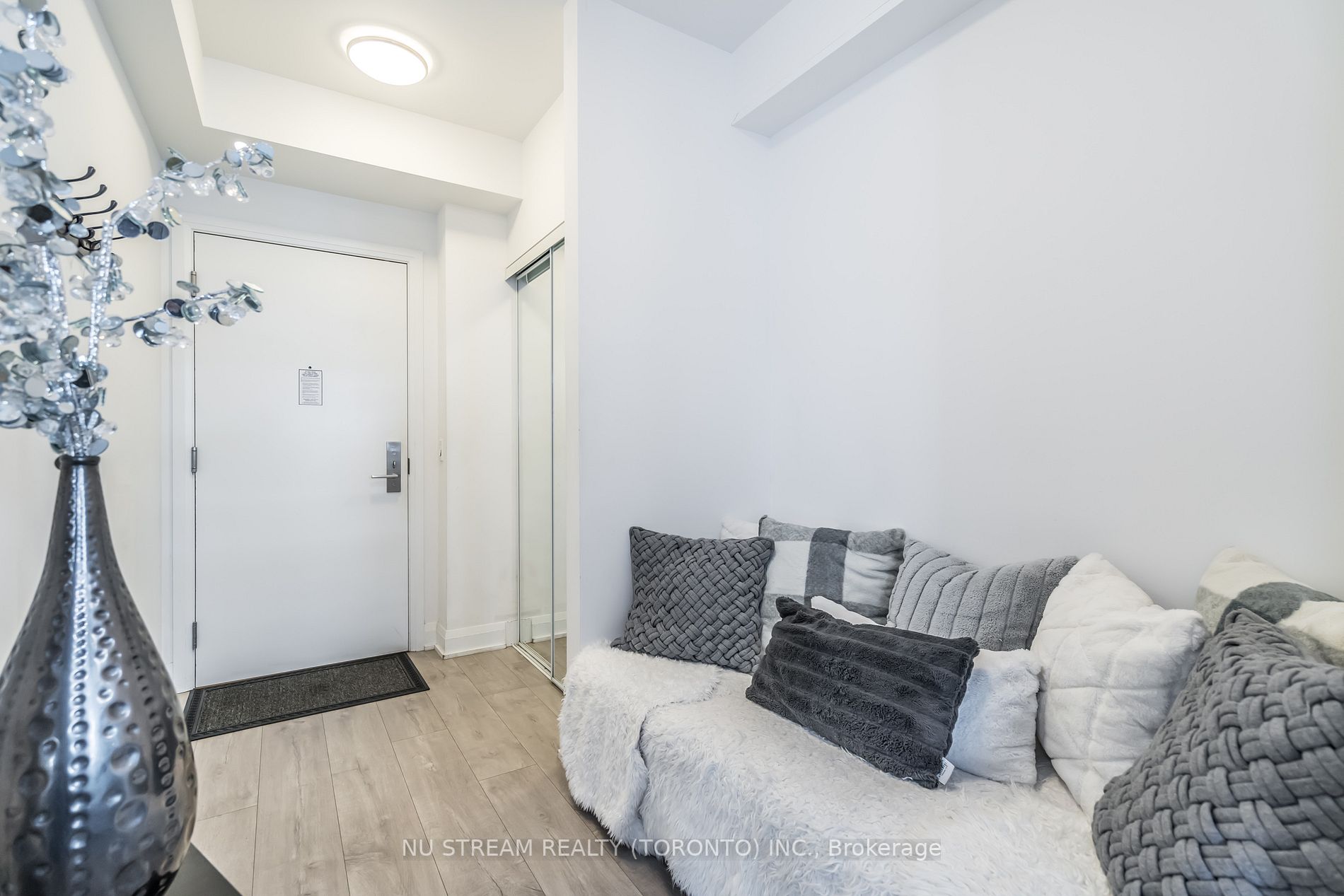 Listing W6689366 - Large Photo # 7