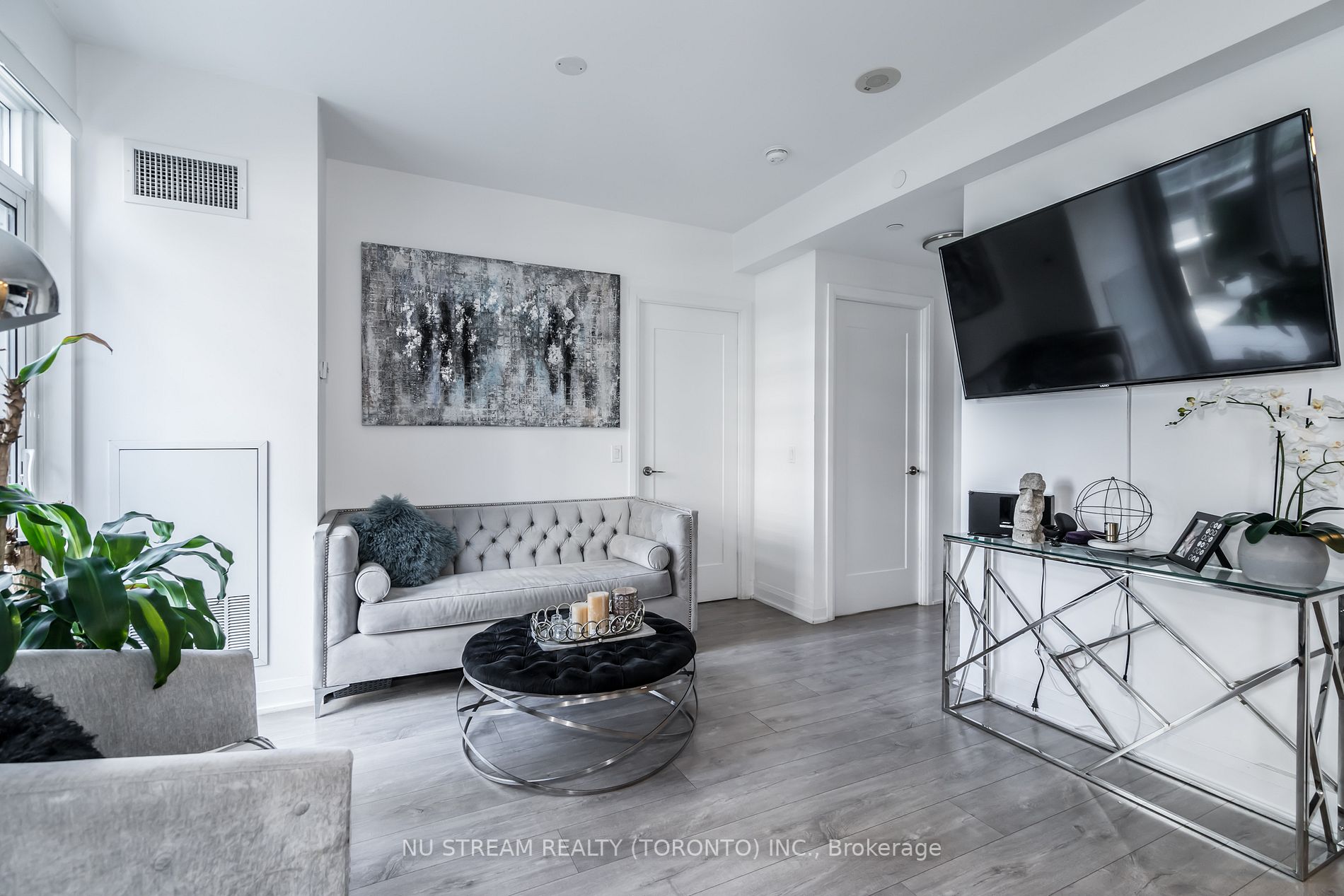 Listing W6689366 - Large Photo # 12