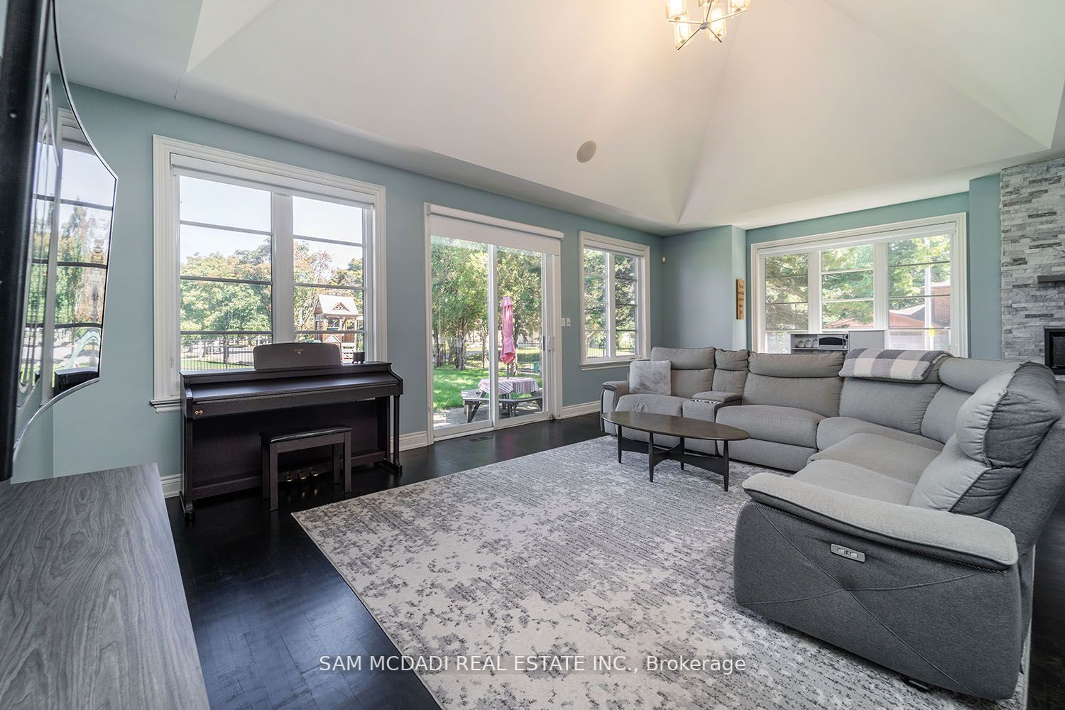 Listing W6689378 - Large Photo # 13