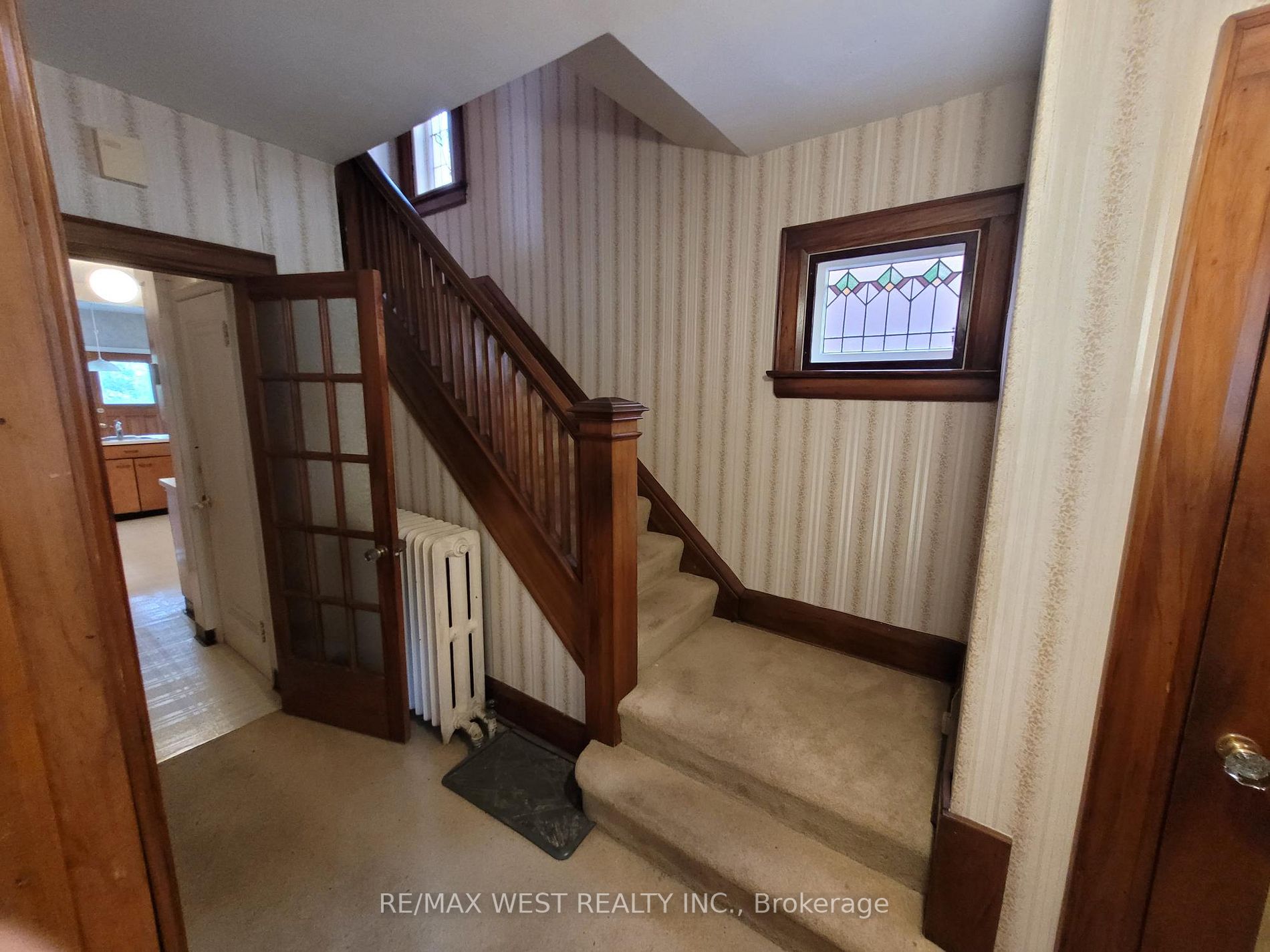16 Rambert Cres