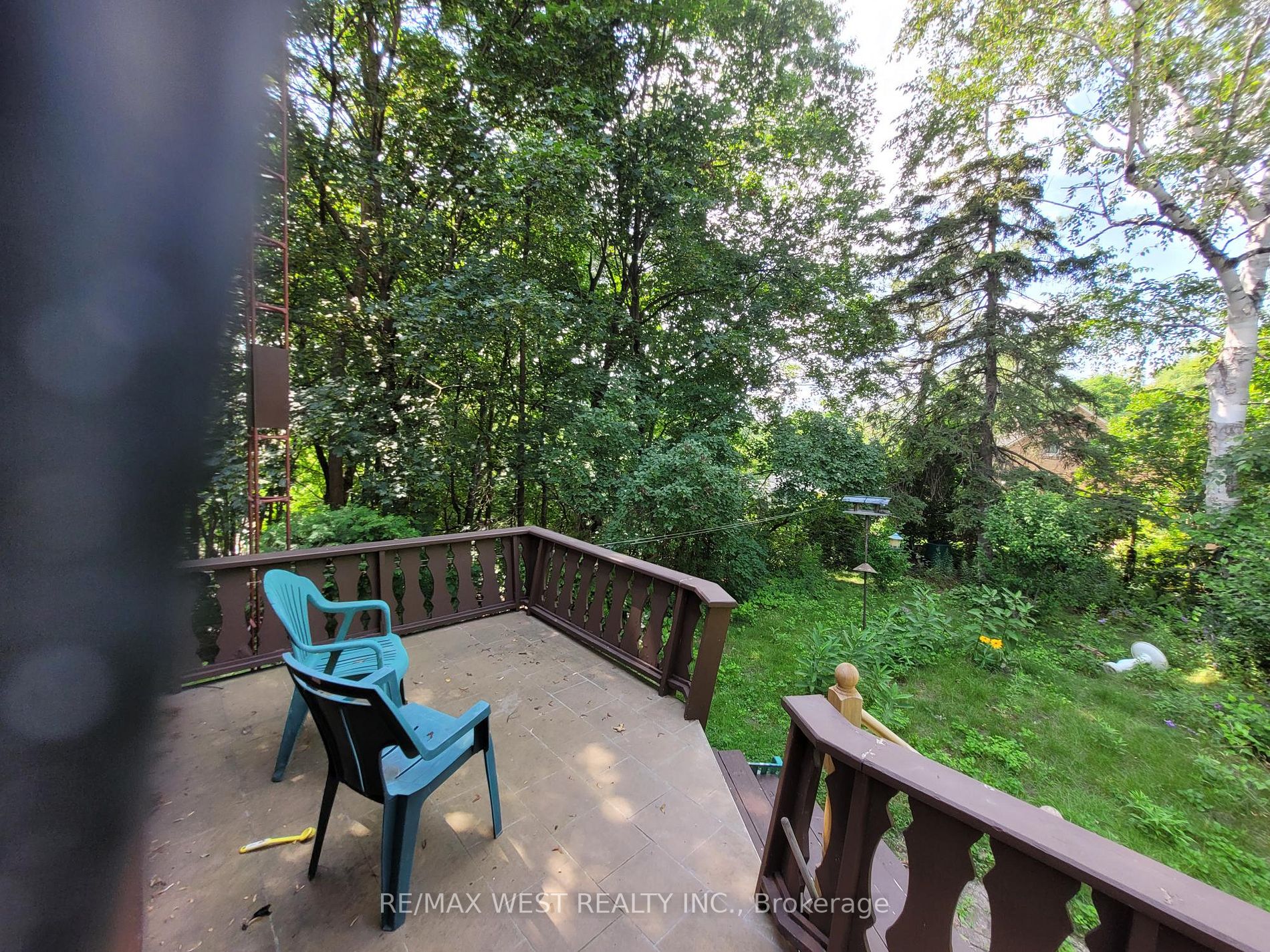 16 Rambert Cres